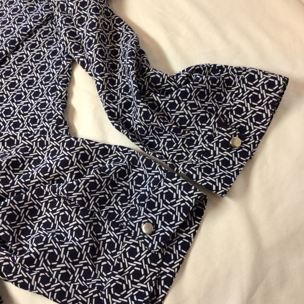 Chico’s “nautical links” button down - Picture 7 of 10
